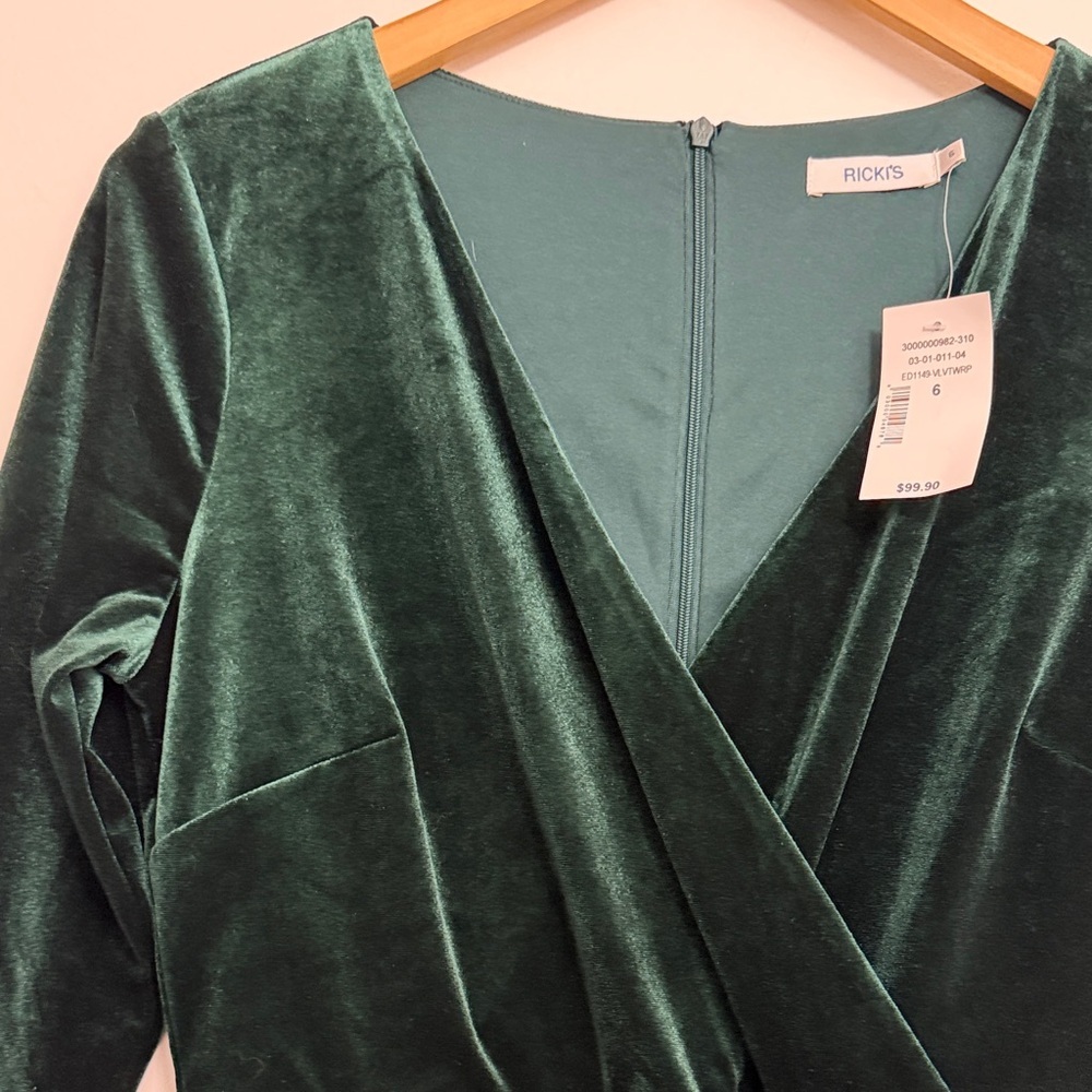 Ricki's Velvet Wrap Dress in Deep Green - Picture 7 of 10